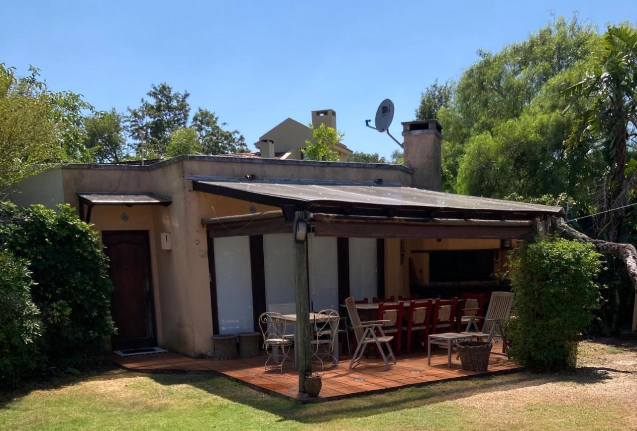 Bungalow In Our Garden Βίλα Μοντεβιδέο Εξωτερικό φωτογραφία