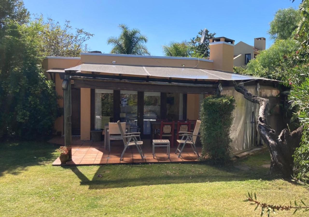 Bungalow In Our Garden Βίλα Μοντεβιδέο Εξωτερικό φωτογραφία