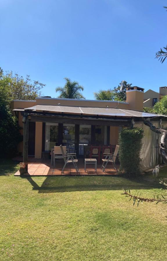 Bungalow In Our Garden Βίλα Μοντεβιδέο Εξωτερικό φωτογραφία